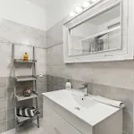 Feriehus Bellevue Cite Chez Jean - Vue Directe Cite, Cite A 200m, Clim, Parking Public Gratuit A 200m, Wifi - Direct View Cite, 200m To Cite, Aircon, Free Public Car Park 200m, Wifi Carcassonne