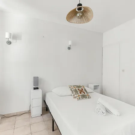 Chez Jean - Vue Directe Cite, Cite A 200m, Clim, Parking Public Gratuit A 200m, Wifi - Direct View Cite, 200m To Cite, Aircon, Free Public Car Park 200m, Wifi Carcassonne