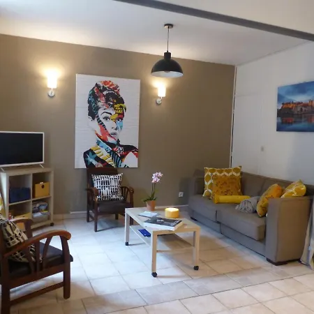 Holiday home Chez Jean - Vue Directe Cite, Cite A 200M, Clim, Parking Public Gratuit A 200M, Wifi - Direct View Cite, 200M To Cite, Aircon, Free Public Car Park 200M, Wifi *