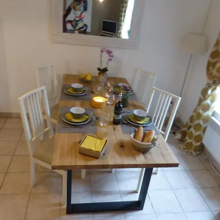Chez Jean - Vue Directe Cite, Cite A 200M, Clim, Parking Public Gratuit A 200M, Wifi - Direct View Cite, 200M To Cite, Aircon, Free Public Car Park 200M, Wifi Holiday home