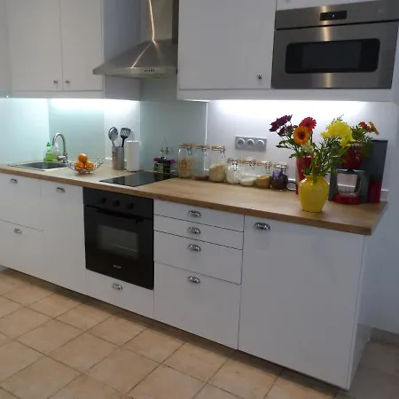 Chez Jean - Vue Directe Cite, Cite A 200M, Clim, Parking Public Gratuit A 200M, Wifi - Direct View Cite, 200M To Cite, Aircon, Free Public Car Park 200M, Wifi Holiday home