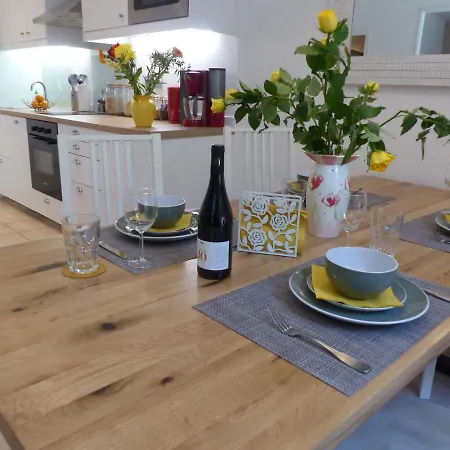 Chez Jean - Vue Directe Cite, Cite A 200M, Clim, Parking Public Gratuit A 200M, Wifi - Direct View Cite, 200M To Cite, Aircon, Free Public Car Park 200M, Wifi Holiday home *
