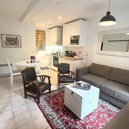 Holiday home Chez Jean - Vue Directe Cite, Cite A 200M, Clim, Parking Public Gratuit A 200M, Wifi - Direct View Cite, 200M To Cite, Aircon, Free Public Car Park 200M, Wifi *